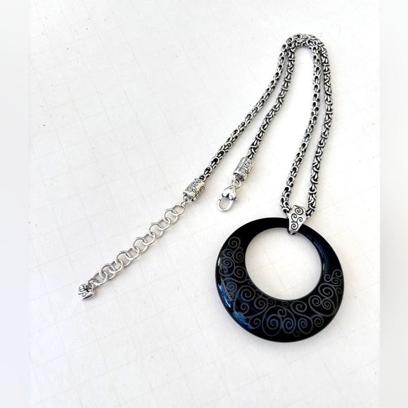 Brighton Round Lava Lounge Lucite Black Silver Scroll Design Pendant Necklace. - Picture 5 of 10
